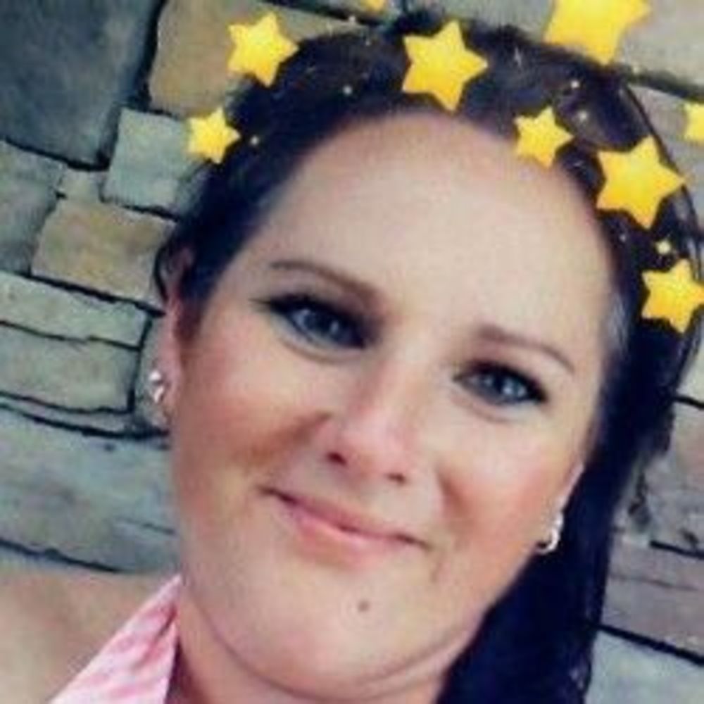 Meet your Posher, Alisha